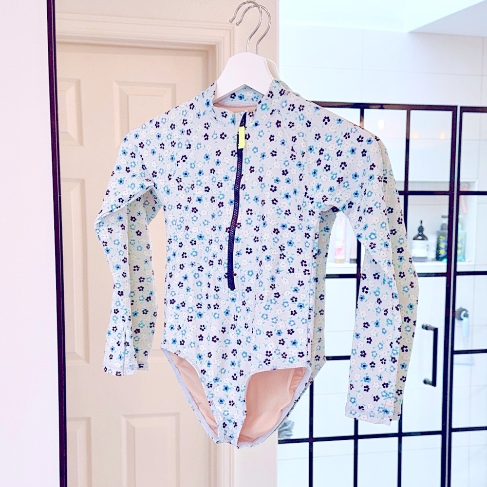 KIDS Crewcuts rashguard Size 8